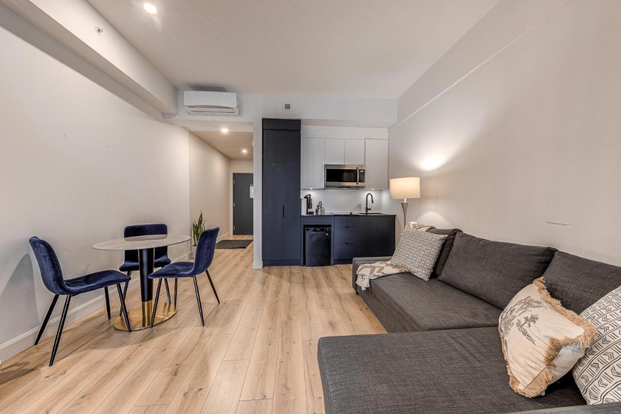 Touristique ▐ 335 Saint Joseph E▐ Apartment *
