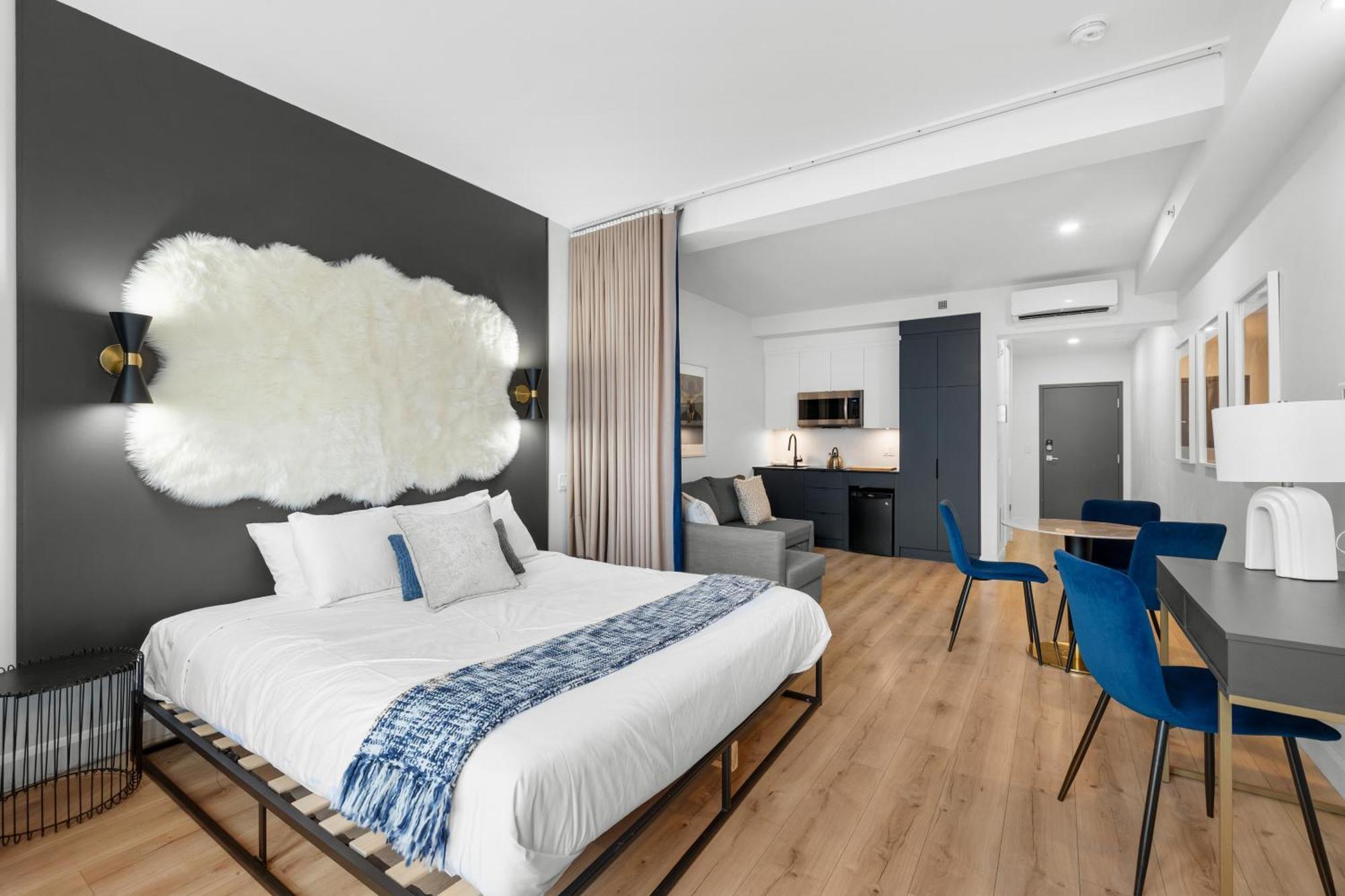 Touristique ▐ 335 Saint Joseph E▐ Apartment *